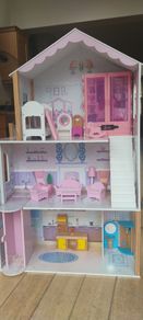 Doll's House and Furniture