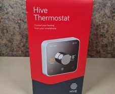 Hive smart thermostat SLT3d for combi boiler heating systems Receiver Slr1c and hub500 Brand new