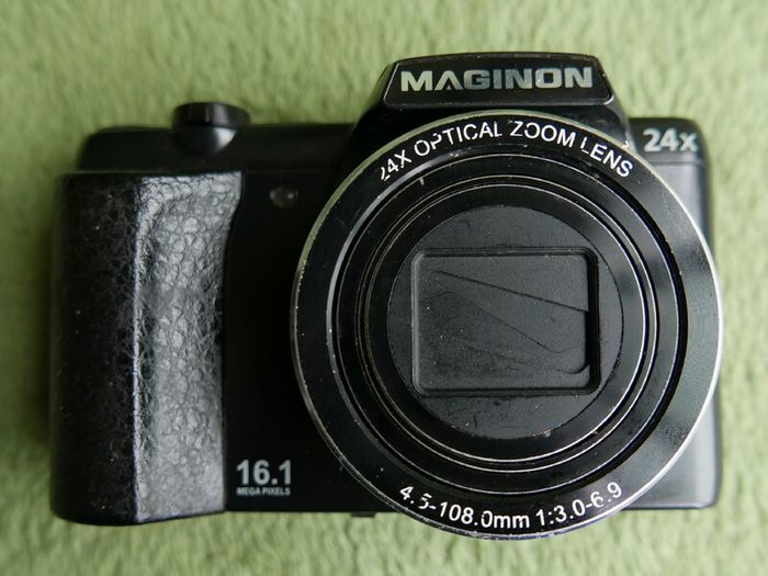 Maginon SZ-24 Digital Compact Camera 16,1MP - 24 x Optical Zoom Tested (battery cover is missing)