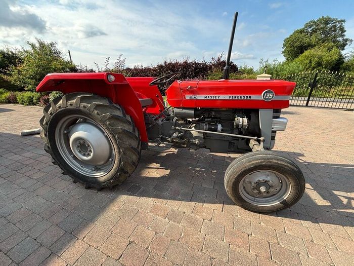 Massey Ferguson 135