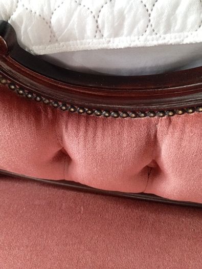 Vintage hall sofa xx very neat size xx