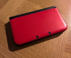 Nintendo 3DS XL Red