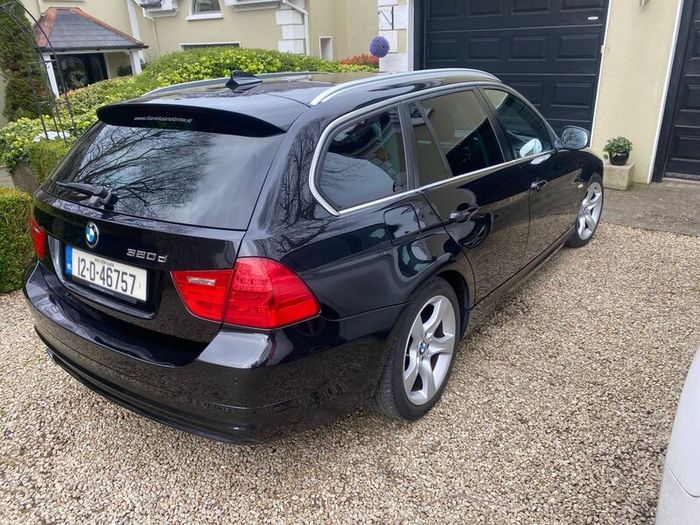 BMW 3-Series Touring 2012
