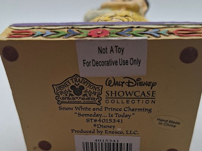 Rare snow white and Prince  by Disney
