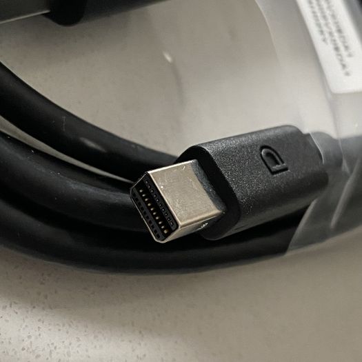 Dell 4K DisplayPort Cable - Standard/ Mini, Male to Male