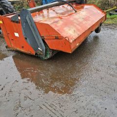 Road sweeper