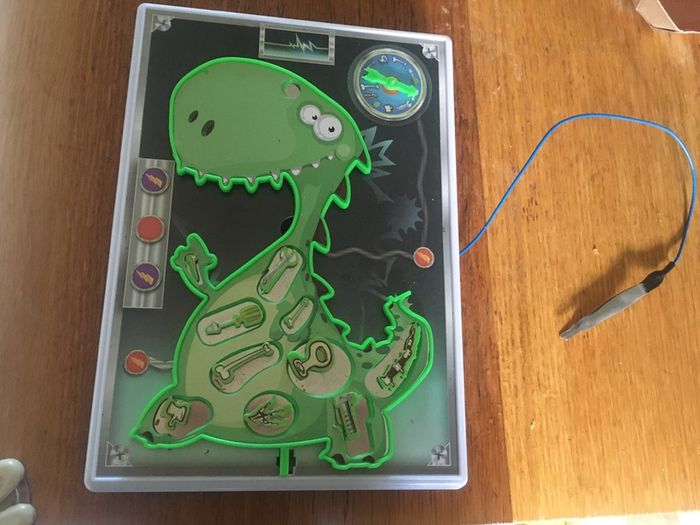 dinosaur operation game