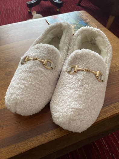 cream slippers