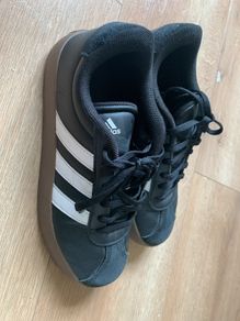 Boys Adidas trainers New Size 3.5