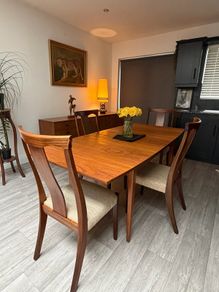 Mid Century Extendable Dining Table