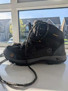 Jack Wolfskin Hiking Boots (Size 9 / EUR 43)