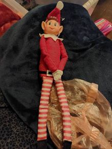 Elf on a shelf (47) i