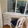 Stylish Desk & Chair Image 2