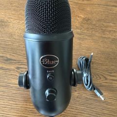 Logitech Blue Yeti USB Microphone