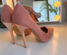 Pink high heels