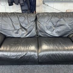 Black Leather 2-Seater Sofa