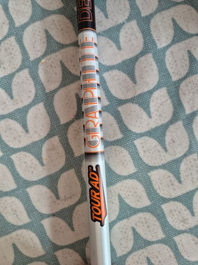 Tour Ad Graphite IZ 6 x flex Driver Shaft