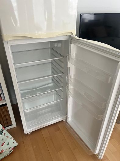 Fridge freezer