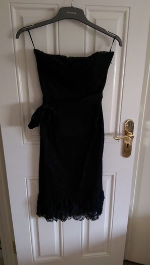 Black lace dress