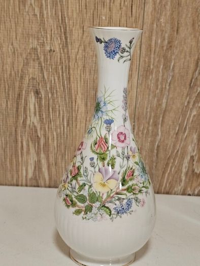 Aynsley Bone China Vases Collection