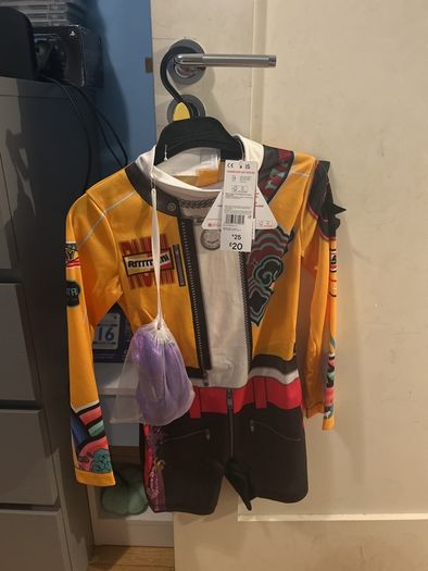 halloween costumes K-pop brand new