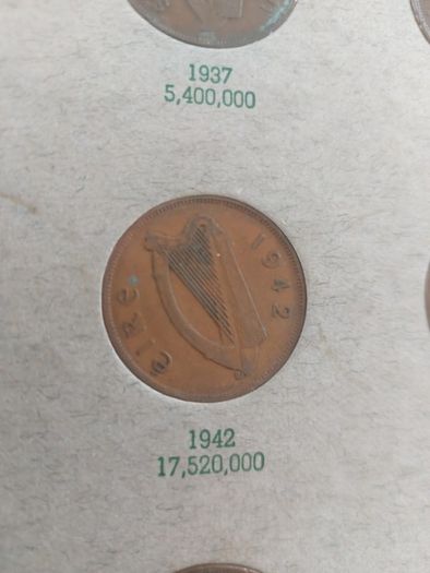 coin folder including full set of pennys including rare 1940