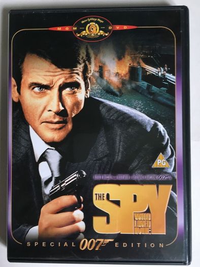 007 James Bond - The Spy Who Loved Me [1977] Roger Moore, Barbara Bach, Curt Jurgens, Desmond Llewelyn, Lois Maxwell & Richard Kiel [Movie DVD]
