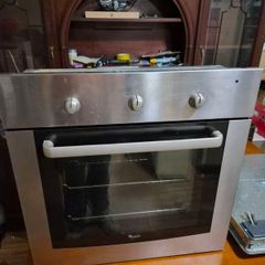 Whirlpool Built-in Oven