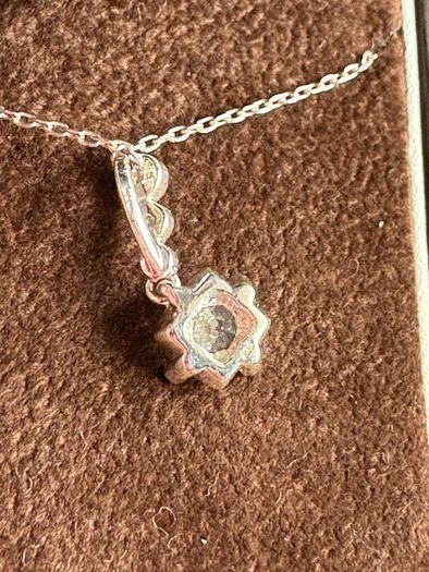 silver chain & pendent