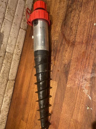 Ground screw