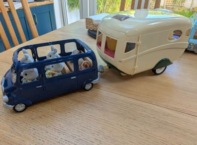 Sylvanian Car & caravan
