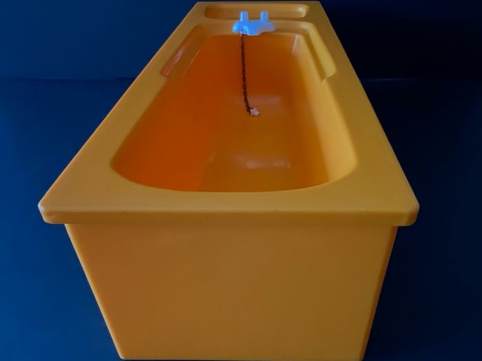 Vintage Pedigree Sindy Yellow Bath 1970s