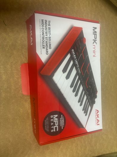 Akai MPK Mini MIDI keyboard