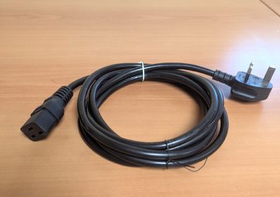 Heavy Duty IEC C19 Power Lead  2.4m