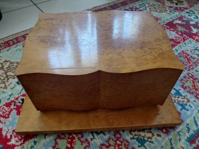 Antique French Art Deco wooden cigarette cigar box, 1920s