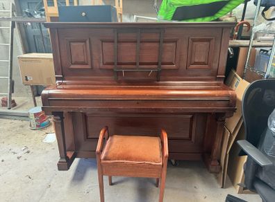 Piano & stool