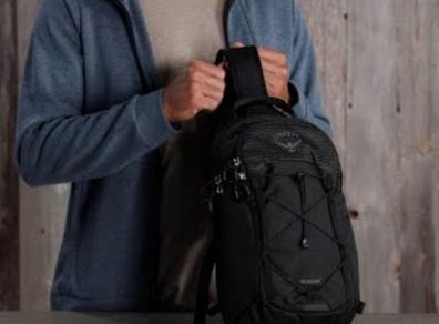 Osprey quazar sling bag new