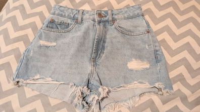 Shorts size 6