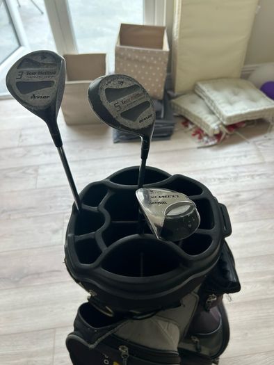 golf bag with drivers