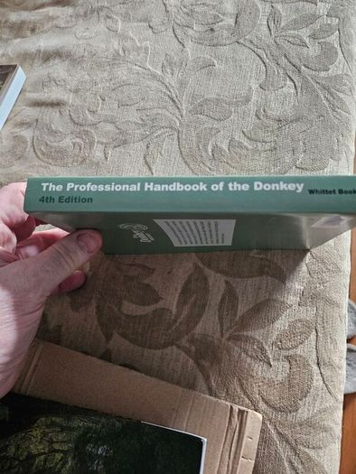 The Professional Handbook Of The Donkey. 4th Edition.  By Dr Elizabeth D. Svendsen. Edited By Professor James Duncan. In Good Condition.  See Photos For Same.