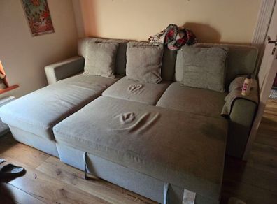 pull out sofa bed