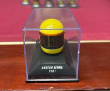 Ayrton Senna Helmet 1981 1:8 Minichamps