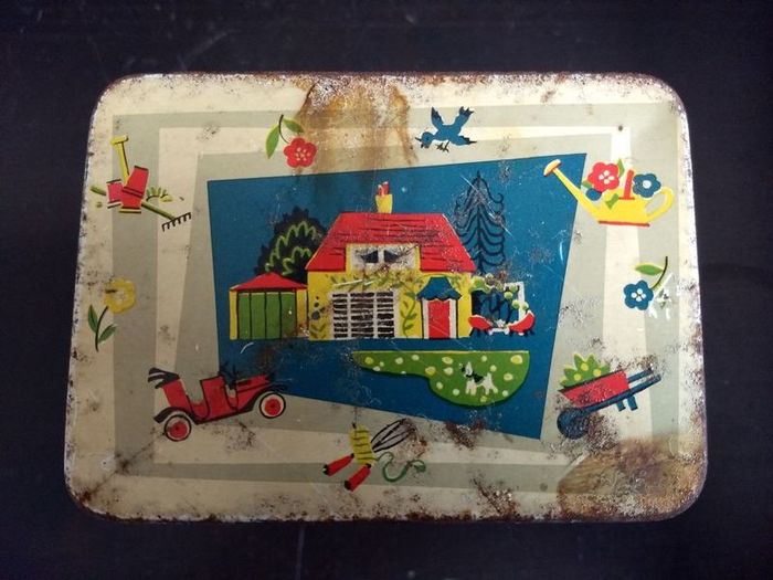 Funky Atomic Mid-Century Modern 1950's Small Tin Tea Caddy, with a Funky and Rare Graphic Design - MCM/50s Display! Props for Stage and Screen!
