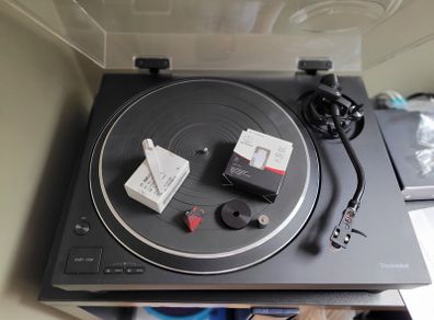 Technics SL-1500c with ATVM95ml cartridge. Practically new.