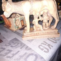 Beautiful Old Large Statuette Roman Antique Capitoline She Wolf with Romulus & Remus in nice condition