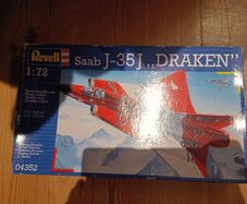 For Sale Revell Saab J 35j Draken Model Kit 1 72