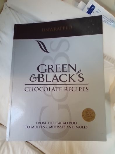 Green And Black  Chocalate Recipies In Very Good Condition From Pet Smoke Free Home