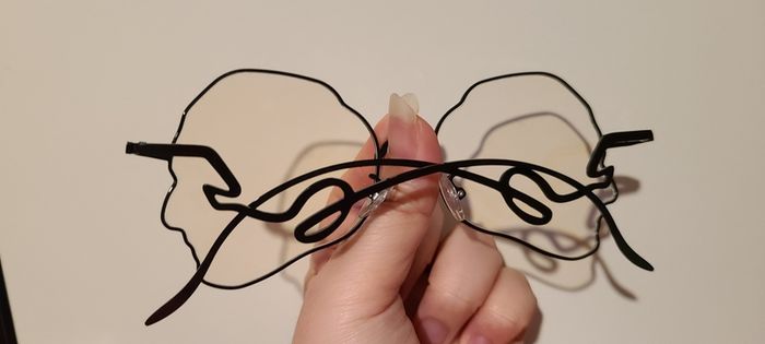 Funky Frame Shaped in Black Glasses / Sunglasses
