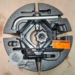 Volkswagen Polo MK6 Jack SET with trim 2G0012115M