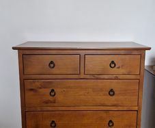 Chest of drawers
